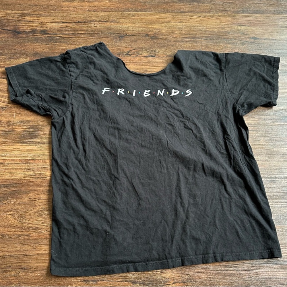 1X Black Friends Graphic T-Shirt cut off neck